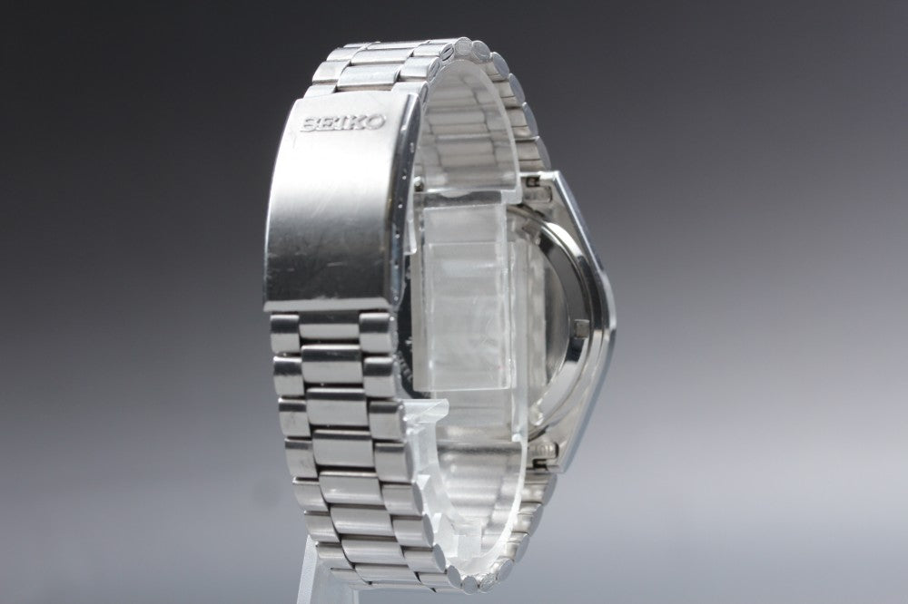SEIKO SilverWave 8229-8000 Silver Quartz 33.5mm Men's Watch 1982