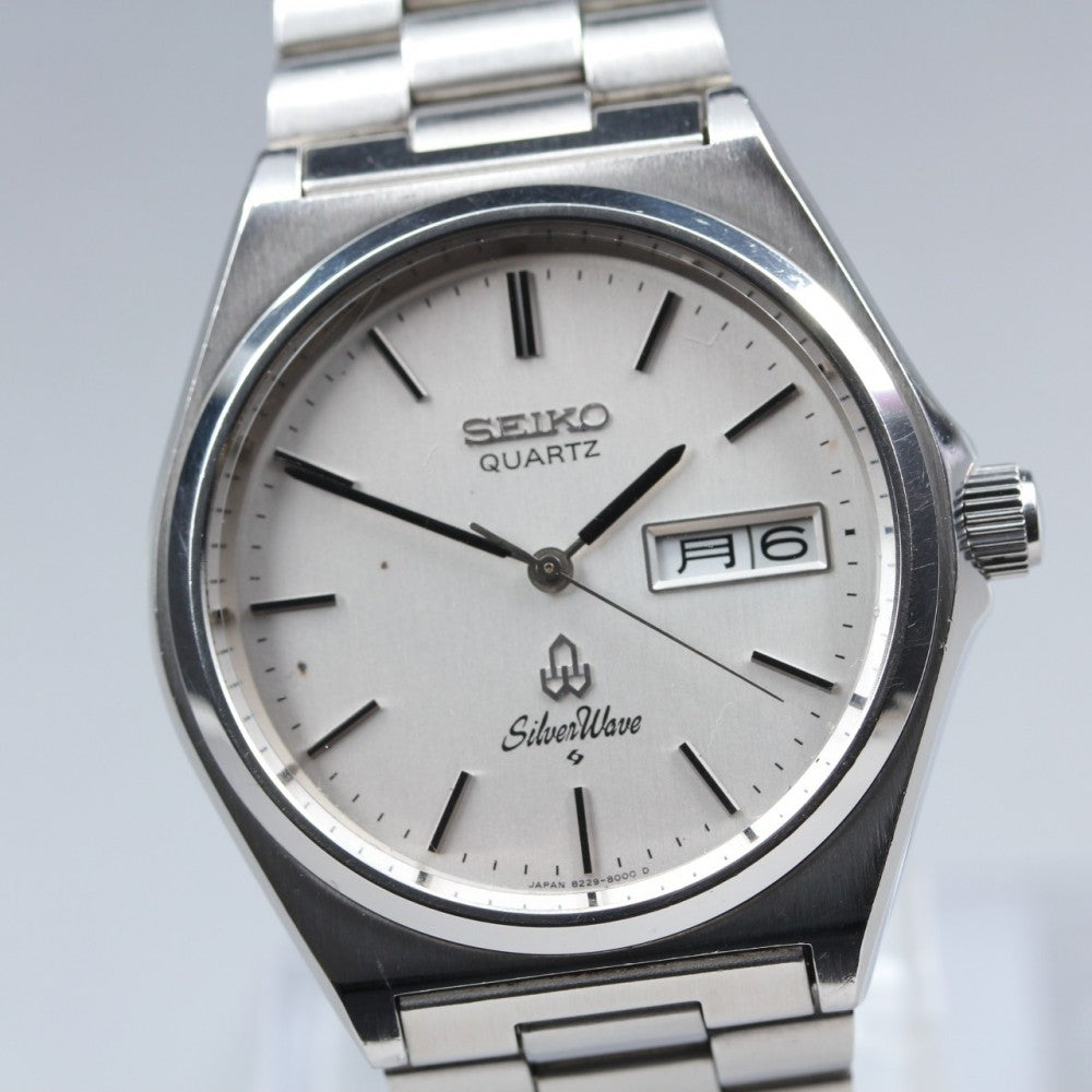 SEIKO SilverWave 8229-8000 Silver Quartz 33.5mm Men's Watch 1982