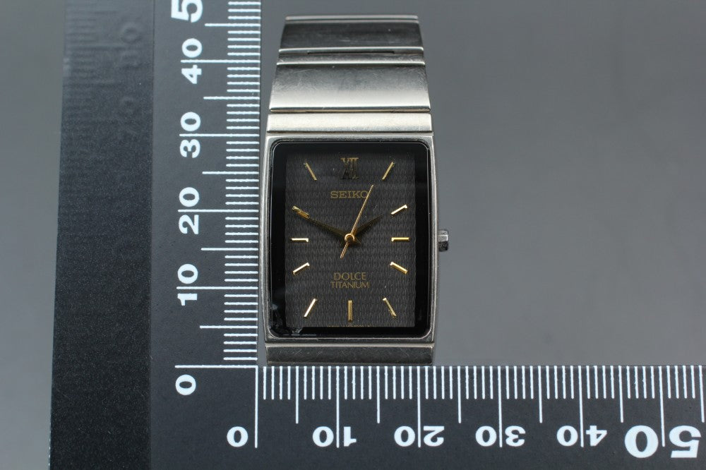 SEIKO Dolce 4J41-5000 Black Quartz 22.5mm Unisex Watch 1996