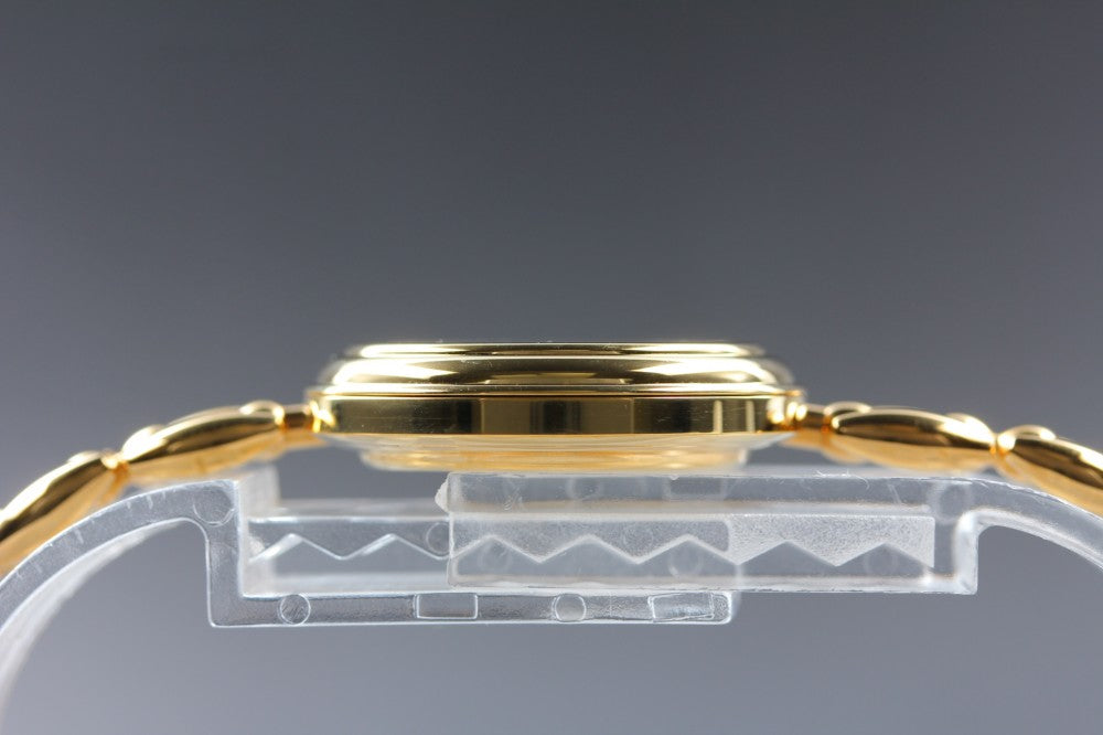 Near MINT GUCCI 11/12.2 White Quartz 26mm Ladies Watch