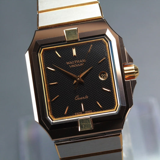 Near MINT Waltham Vacuum Quartz Black Quartz 29mm Unisex Watch