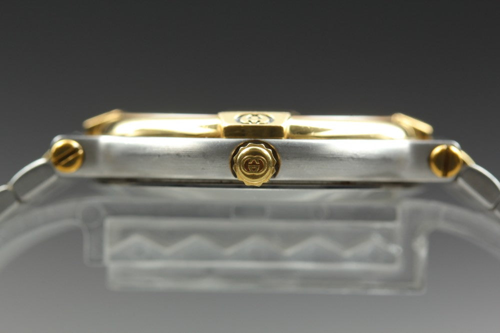 Near MINT GUCCI 9000M Gold Quartz 31.3mm Unisex Watch