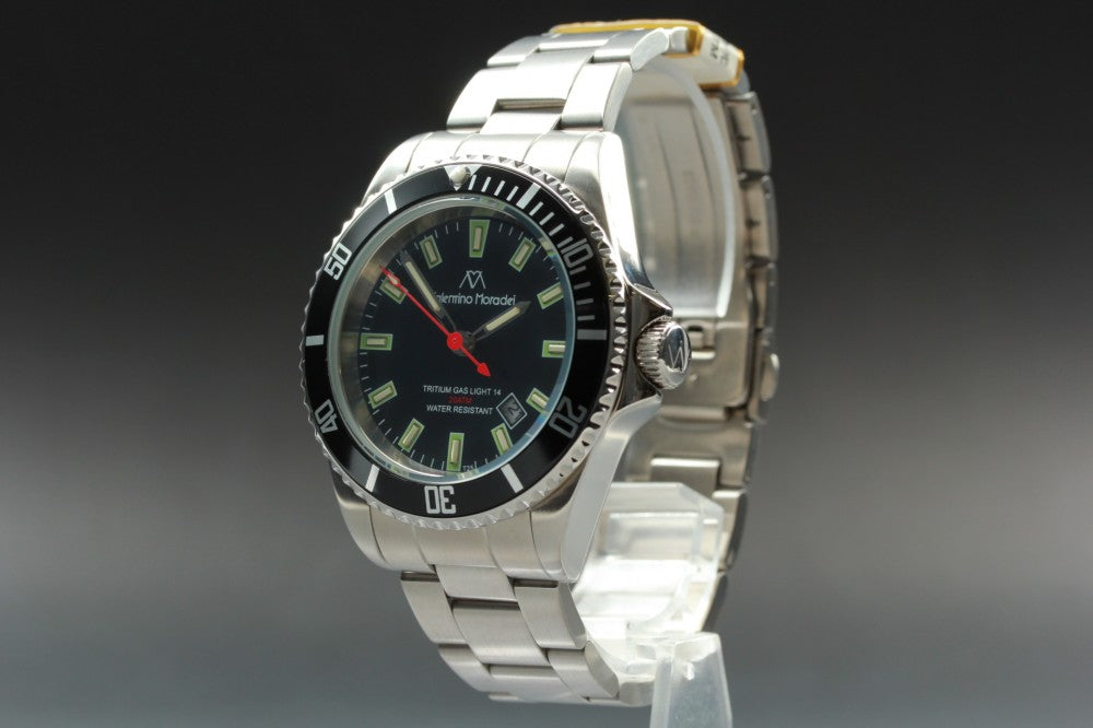 MINT Valentino Moradei 841-172 Black Quartz 41.7mm Men's Watch