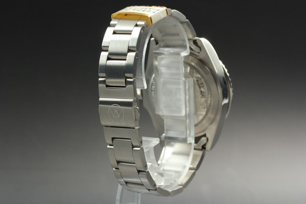 MINT Valentino Moradei 841-172 Black Quartz 41.7mm Men's Watch