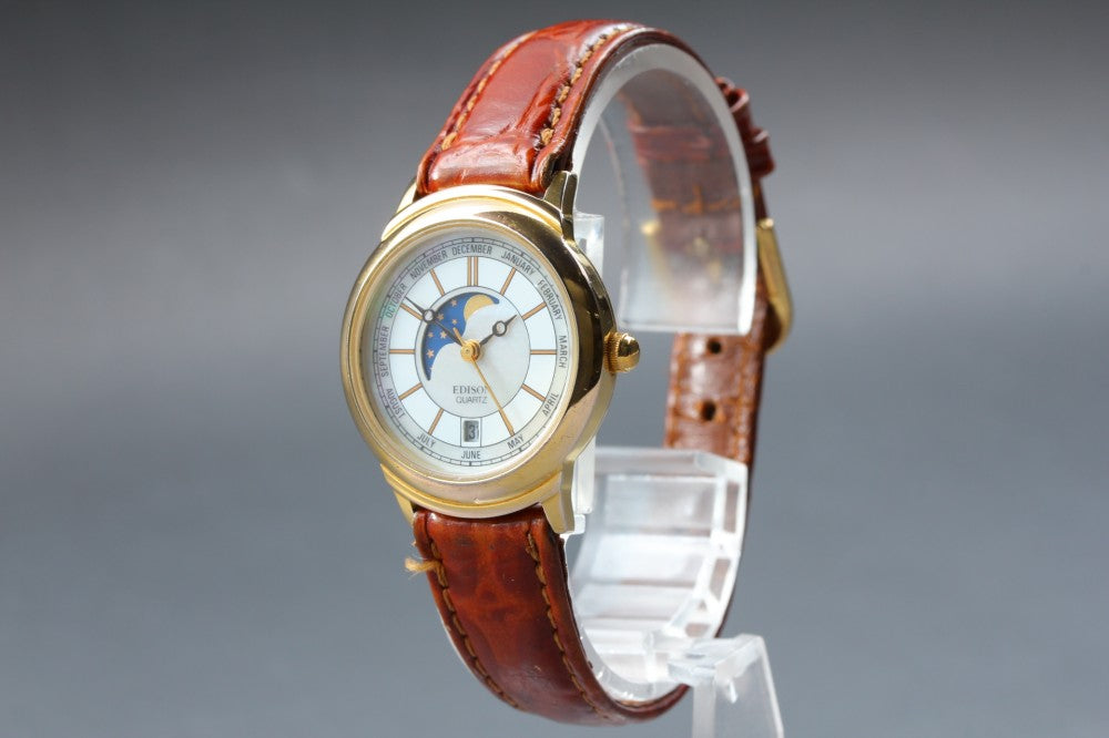Near MINT CITIZEN Edison Mother of Pearl Quartz 26.2mm Ladies Watch