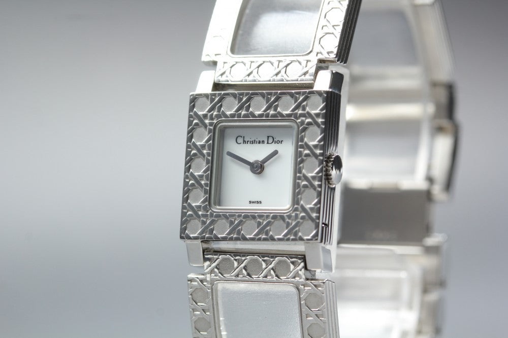 Near MINT Christian Dior La Parisienne D60-109 White Quartz 5.7mm Ladies Watch