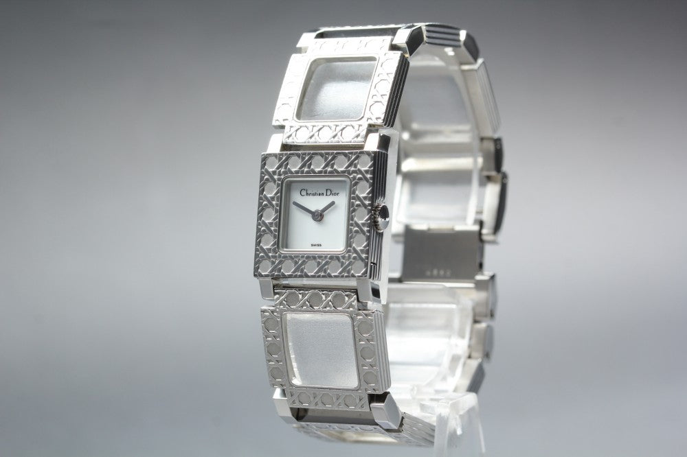 Near MINT Christian Dior La Parisienne D60-109 White Quartz 5.7mm Ladies Watch