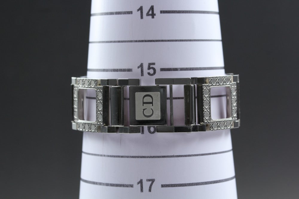 Near MINT Christian Dior La Parisienne D60-109 White Quartz 5.7mm Ladies Watch