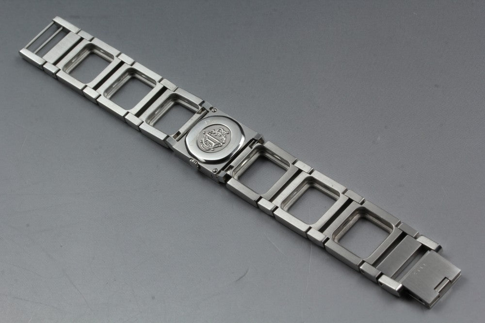 Near MINT Christian Dior La Parisienne D60-109 White Quartz 5.7mm Ladies Watch