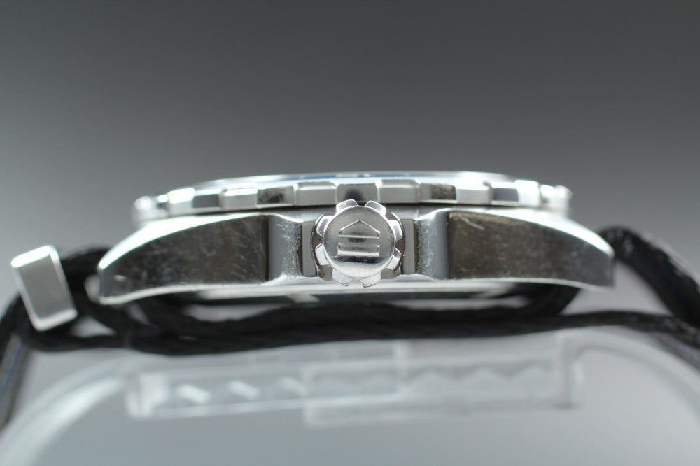 Near MINT TAG Heuer Formula 1 WAZ1010 Blue Quartz 42mm Men's Watch