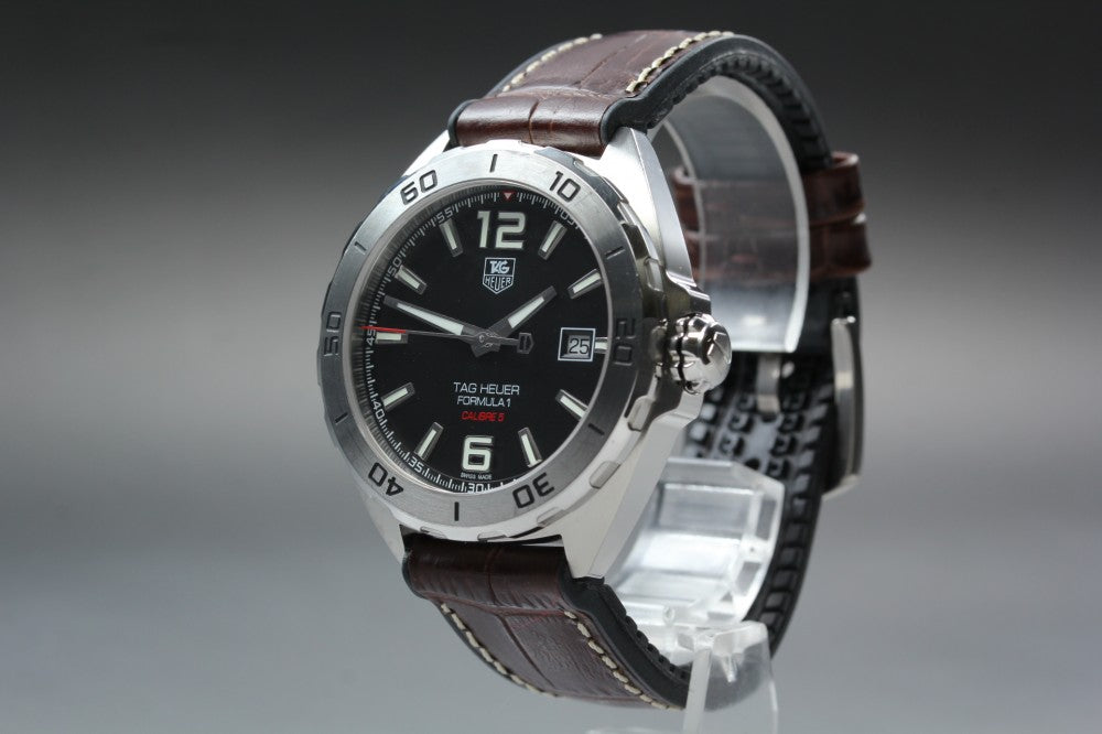 Near MINT TAG Heuer Formula 1 WAZ2113 Black Auto 42mm Men's Watch