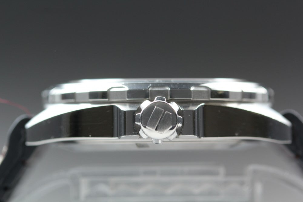 Near MINT TAG Heuer Formula 1 WAZ2113 Black Auto 42mm Men's Watch