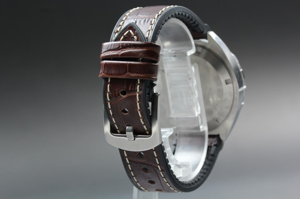Near MINT TAG Heuer Formula 1 WAZ2113 Black Auto 42mm Men's Watch