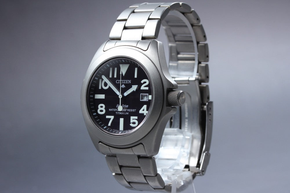 Near MINT CITIZEN Professional Master 7828-H09971 Black Solar 39mm Men's Watch