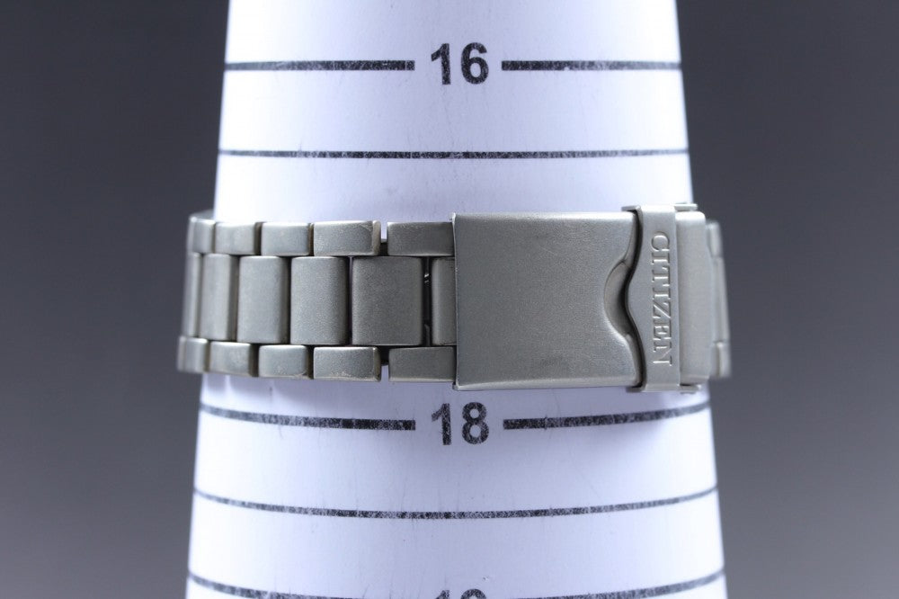 Near MINT CITIZEN Professional Master 7828-H09971 Black Solar 39mm Men's Watch