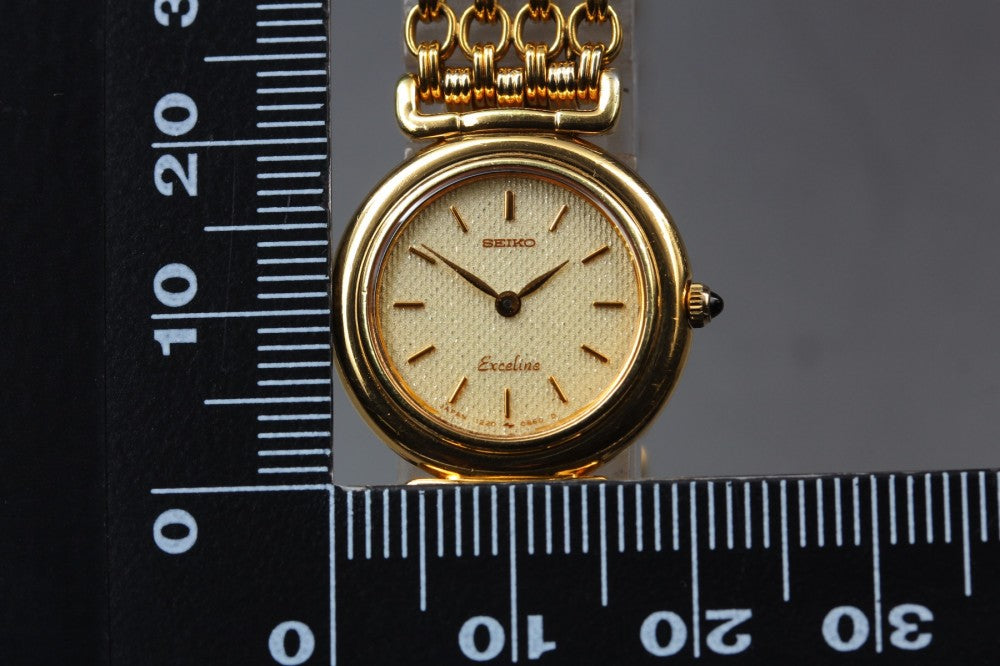Near MINT SEIKO Exceline 1220-0080 Gold Quartz 20.5mm Ladies Watch 1988