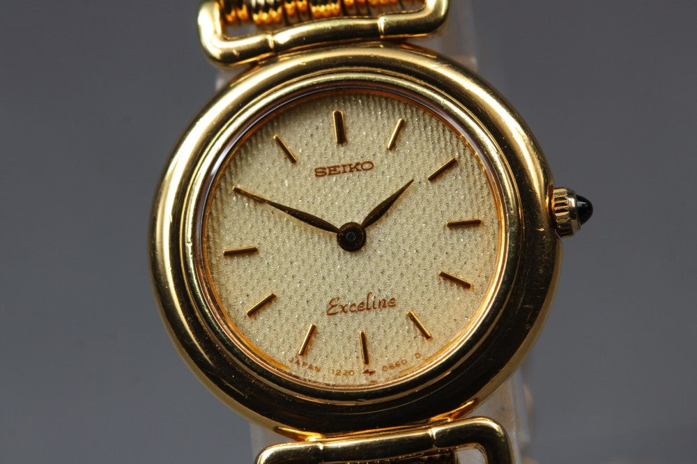 Near MINT SEIKO Exceline 1220-0080 Gold Quartz 20.5mm Ladies Watch 1988