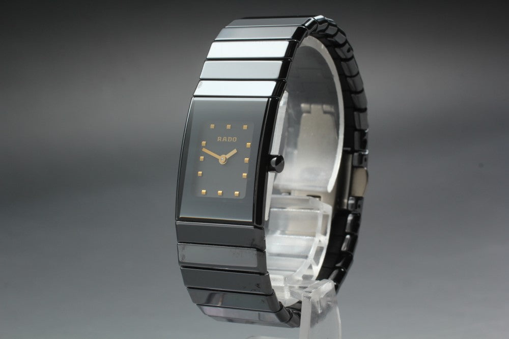 Near MINT RADO Diastar 963.0540.3 Black Quartz 19.3mm Ladies Watch