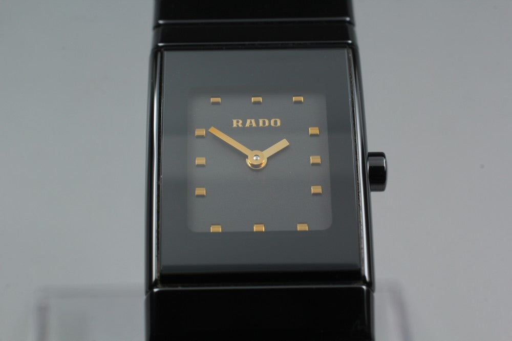 Near MINT RADO Diastar 963.0540.3 Black Quartz 19.3mm Ladies Watch
