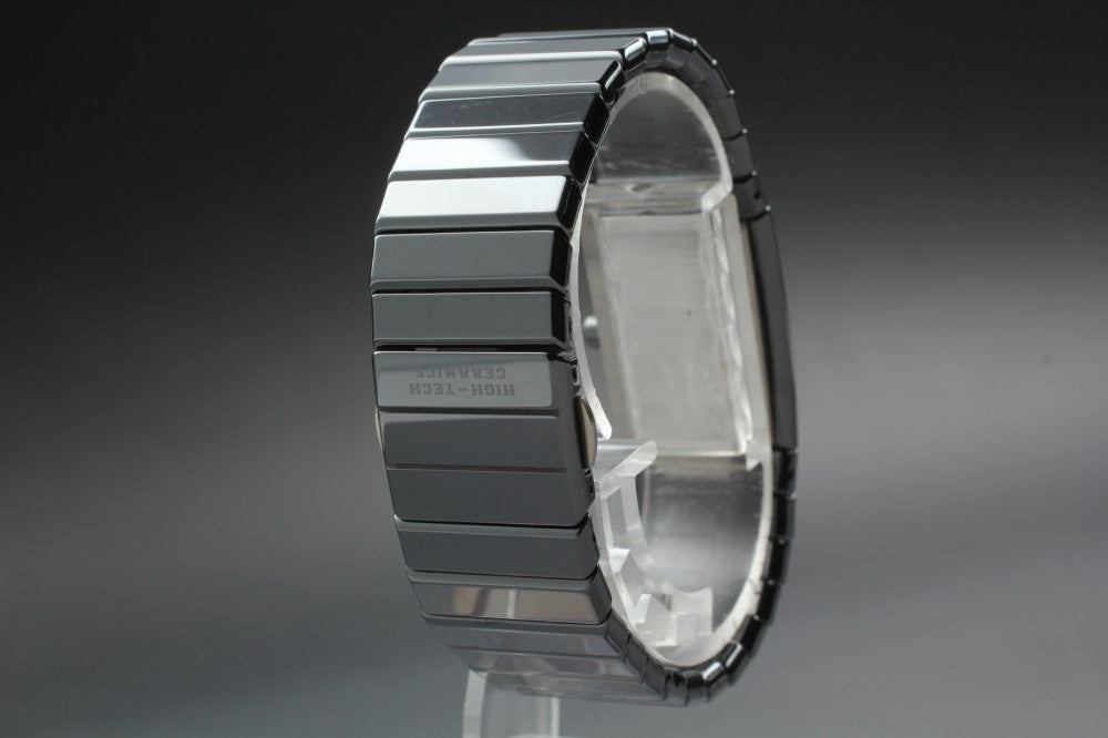 Near MINT RADO Diastar 963.0540.3 Black Quartz 19.3mm Ladies Watch