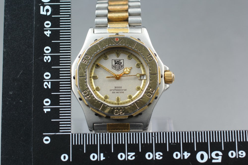 TAG Heuer Professional 3000 934.213 Silver/Gold Quartz 34.5mm Men's Watch