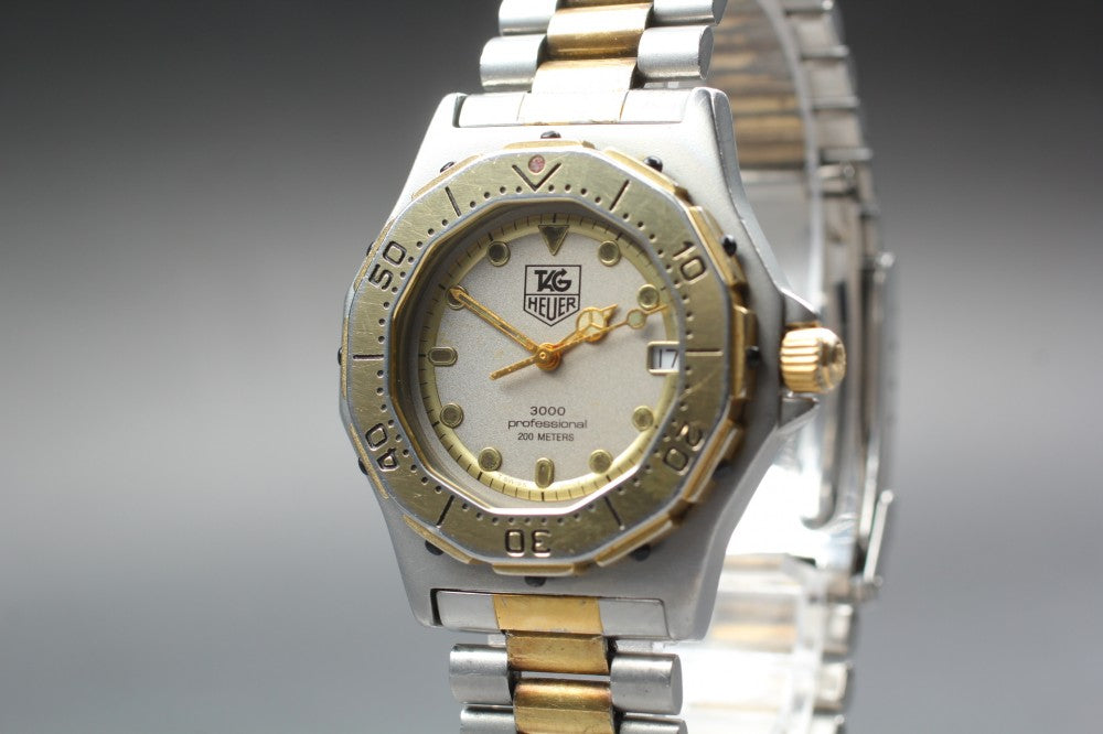 TAG Heuer Professional 3000 934.213 Silver/Gold Quartz 34.5mm Men's Watch