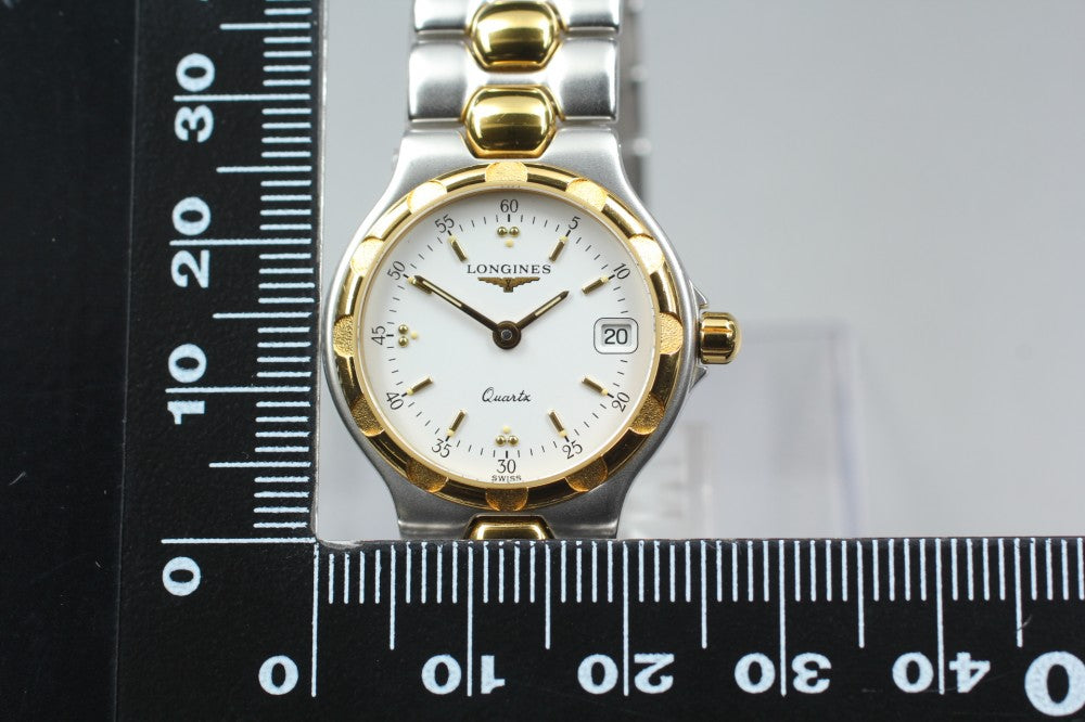 Near MINT LONGINES Conquest L1.114.3 White Quartz 25mm Ladies Watch