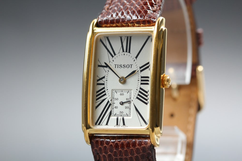 Near MINT TISSOT A282 Silver Quartz 23.5mm Unisex Watch