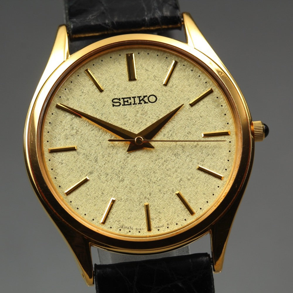 Near MINT SEIKO Dolce 8J41-0AJ0 Gold Quartz 33mm Men's Watch