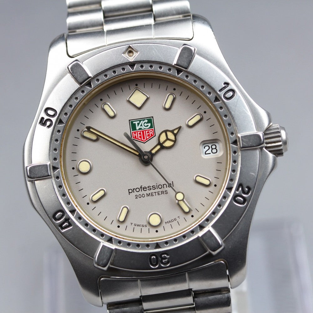 Near MINT TAG Heuer Professional 2000 WE1111-2 Silver 40mm Men's Watch