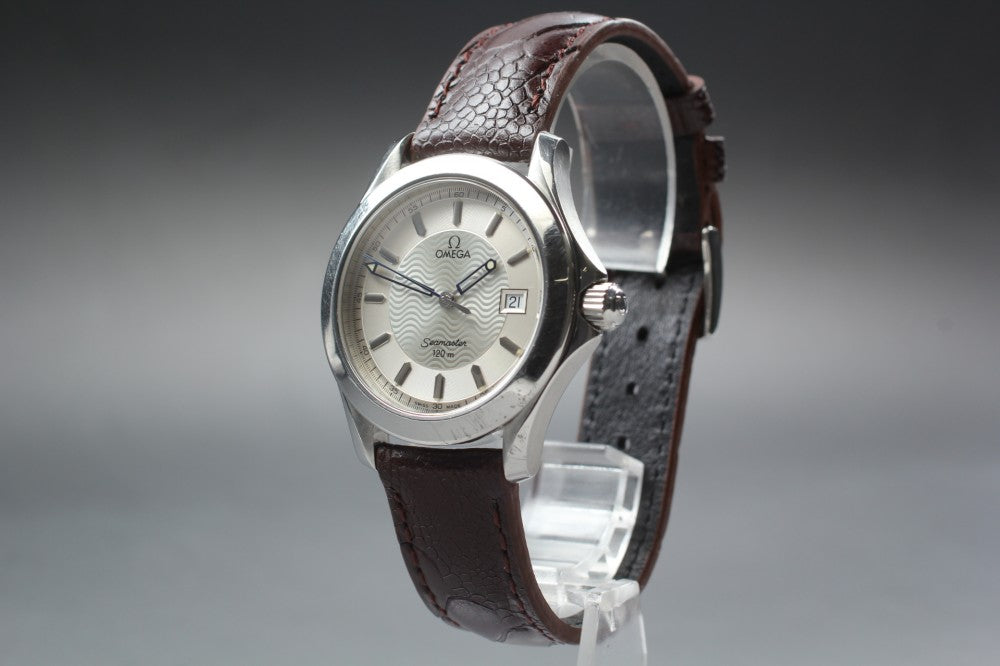 Near MINT OMEGA Seamaster 196.1501 Cal.1538 Silver Quartz 38mm Men's Watch