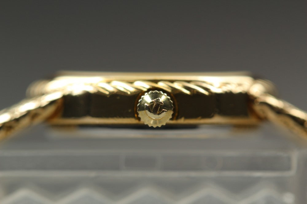 Near MINT RADO 204.3617.2 Gold Quartz 20.4mm Ladies Watch