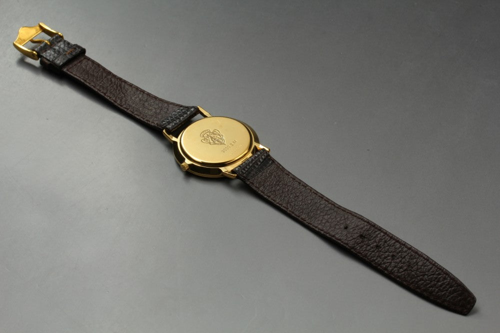 Near MINT GUCCI 3000.2.M Gold Quartz 33mm Men's Watch