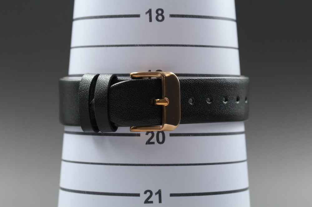 Near MINT RADO 121.5336.2 Black Quartz 33mm Men's Watch