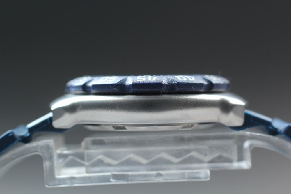 Near MINT TAG Heuer Formula 1 WA1410 Blue Quartz 30mm Ladies Watch
