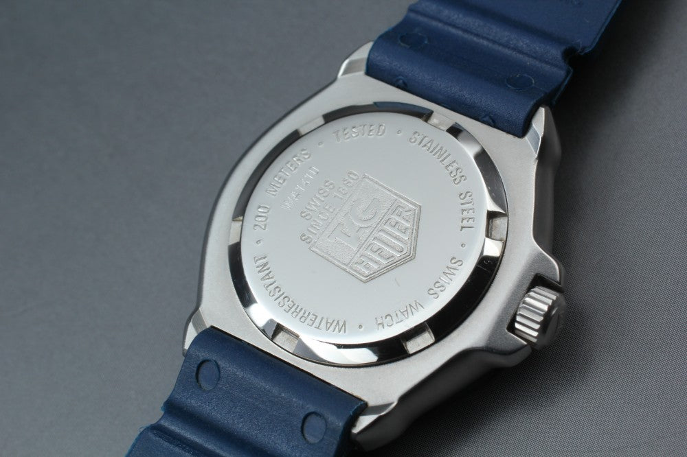 Near MINT TAG Heuer Formula 1 WA1410 Blue Quartz 30mm Ladies Watch