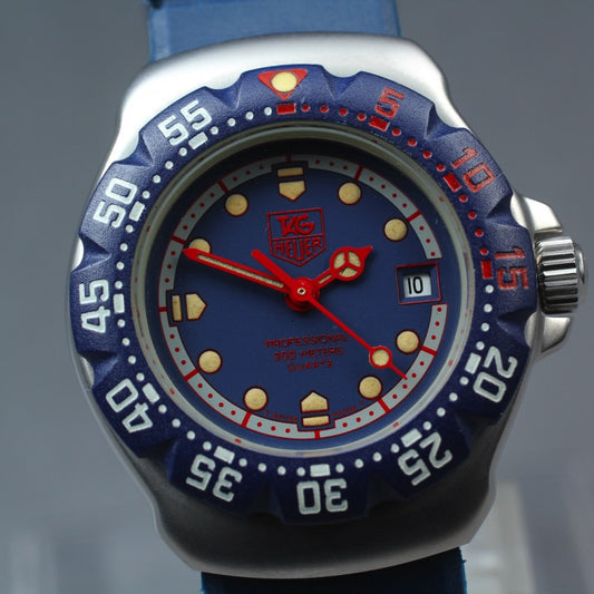 Near MINT TAG Heuer Formula 1 WA1410 Blue Quartz 30mm Ladies Watch