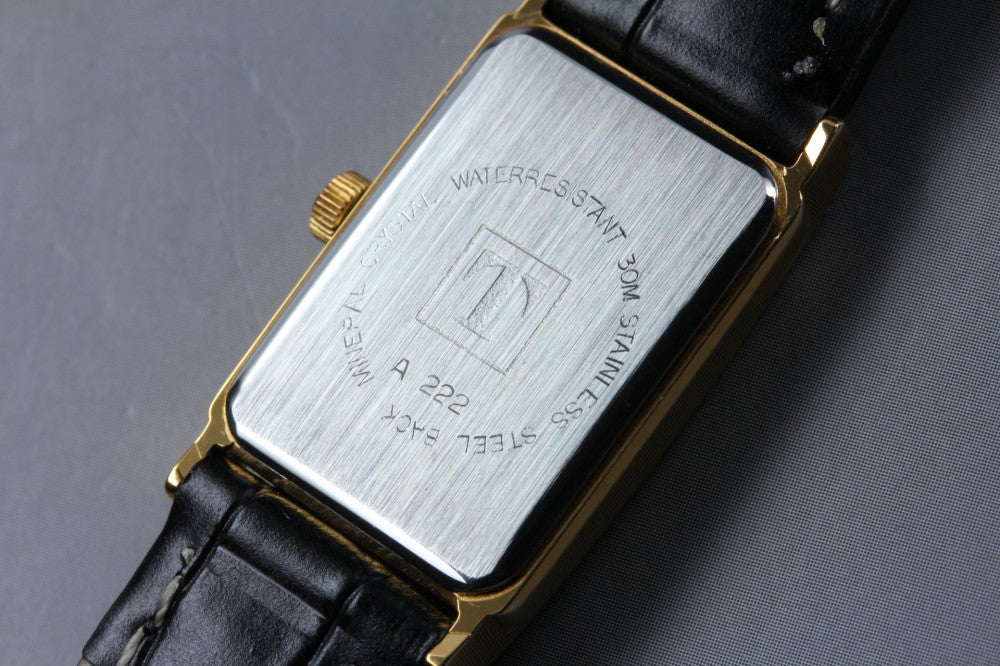 Near MINT TISSOT A222 Silver Quartz 17.5mm Ladies Watch