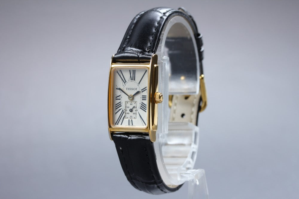 Near MINT TISSOT A222 Silver Quartz 17.5mm Ladies Watch