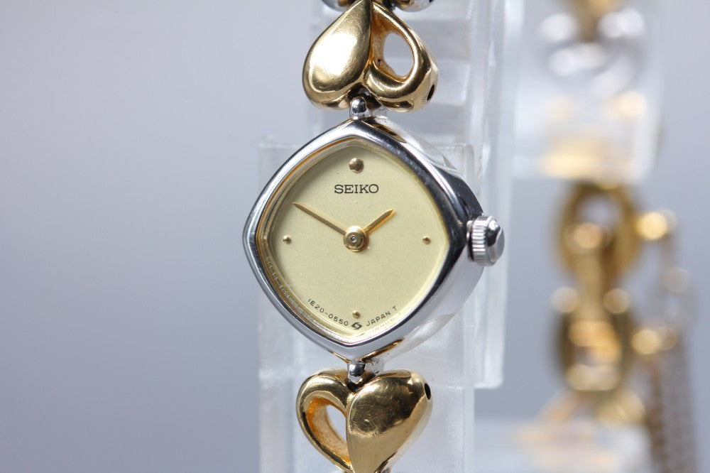 SEIKO Tisse 1E20-5280 Gold Quartz 15.8mm Ladies Watch 1994
