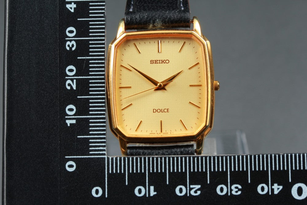 Near MINT SEIKO Dolce 8J41-5000 Gold Quartz 27mm Men's Watch 2000