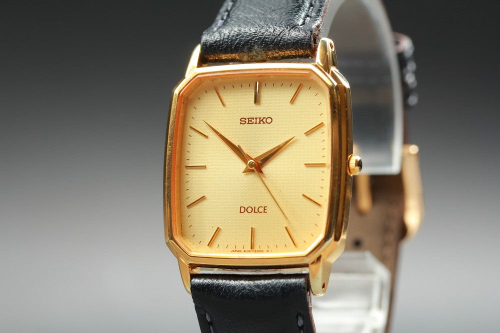 Near MINT SEIKO Dolce 8J41-5000 Gold Quartz 27mm Men's Watch 2000