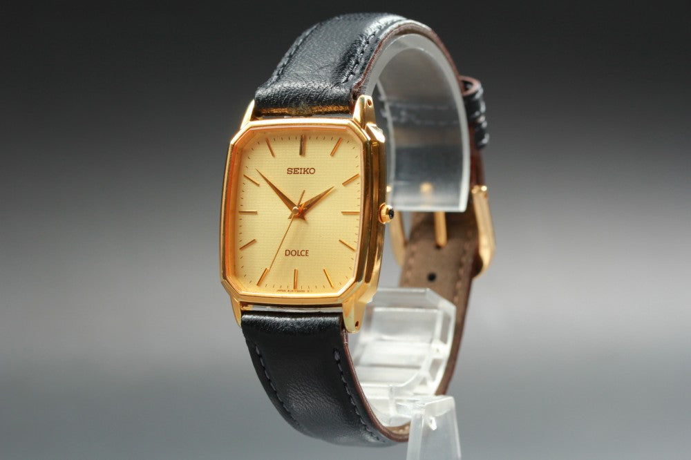 Near MINT SEIKO Dolce 8J41-5000 Gold Quartz 27mm Men's Watch 2000