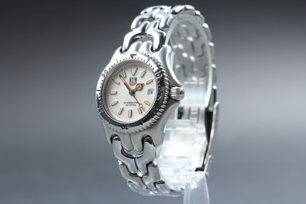 Near MINT TAG Heuer S/el S99.015 Silver Quartz 28mm Ladies Watch