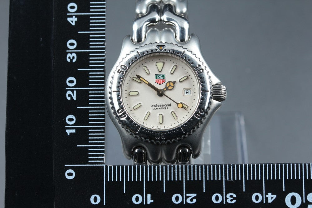 Near MINT TAG Heuer S/el S99.015 Silver Quartz 28mm Ladies Watch