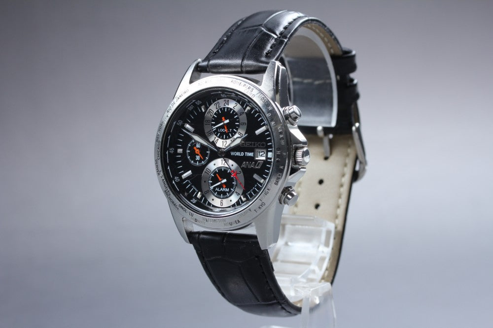 SEIKO World Time 5T82-0AH0 Black Quartz 38mm Men's Watch