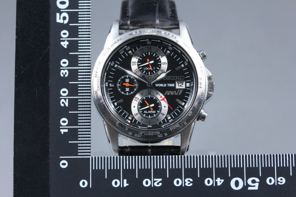 SEIKO World Time 5T82-0AH0 Black Quartz 38mm Men's Watch