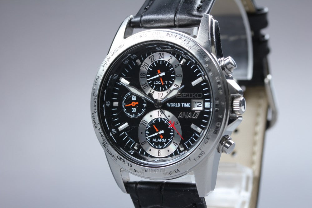 SEIKO World Time 5T82-0AH0 Black Quartz 38mm Men's Watch