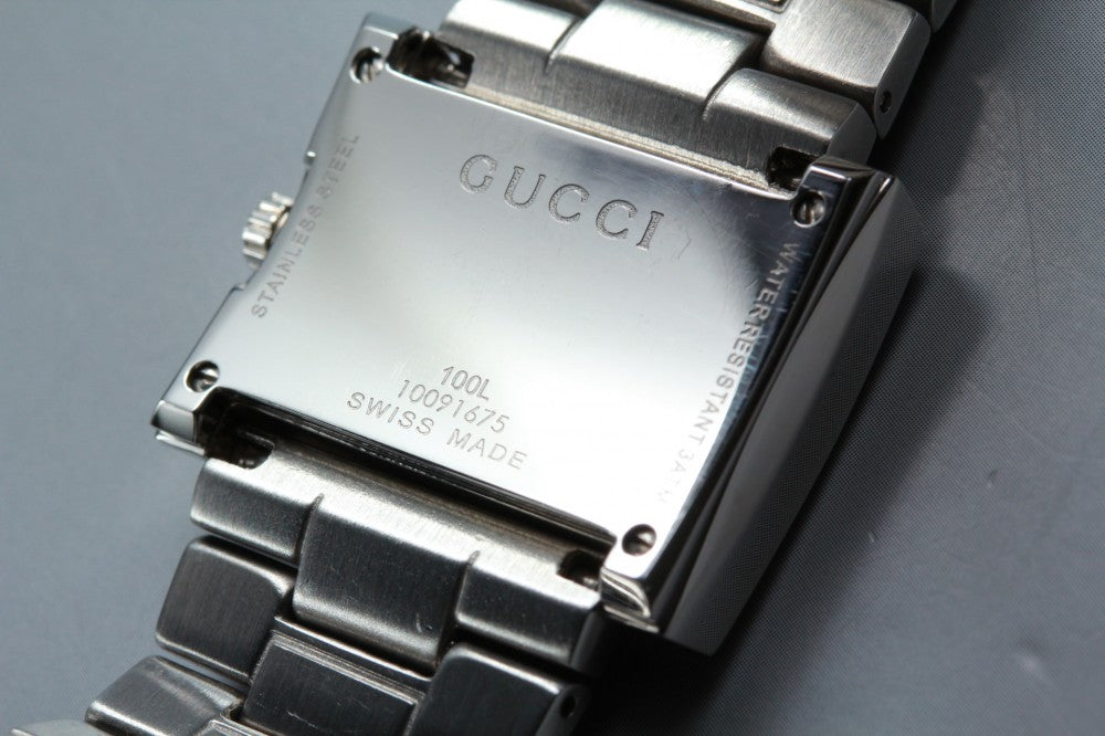Near MINT GUCCI 100L Mother of Pearl Quartz 30.6mm Ladies Watch