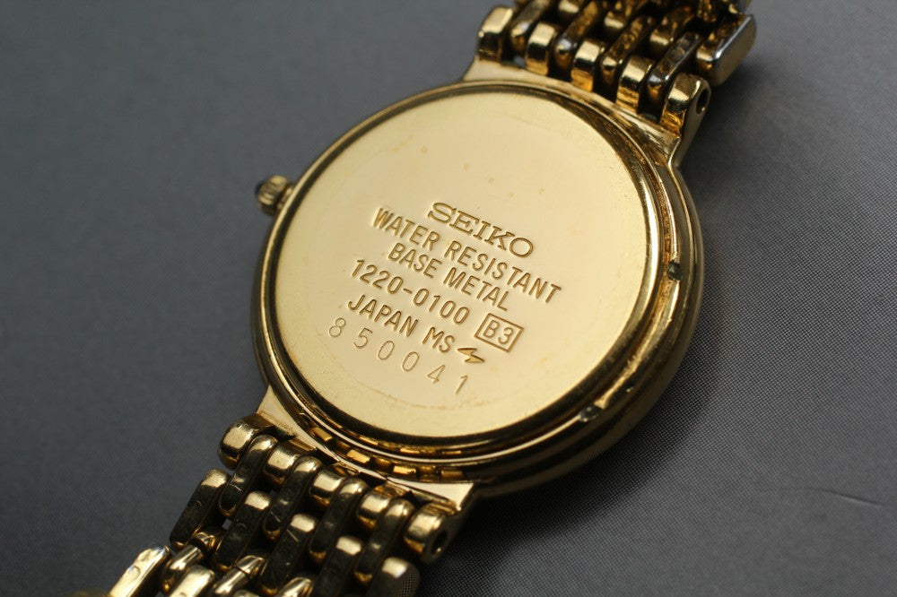 Near MINT SEIKO Exceline 1220-0100 Gold Quartz 23mm Ladies Watch 1988